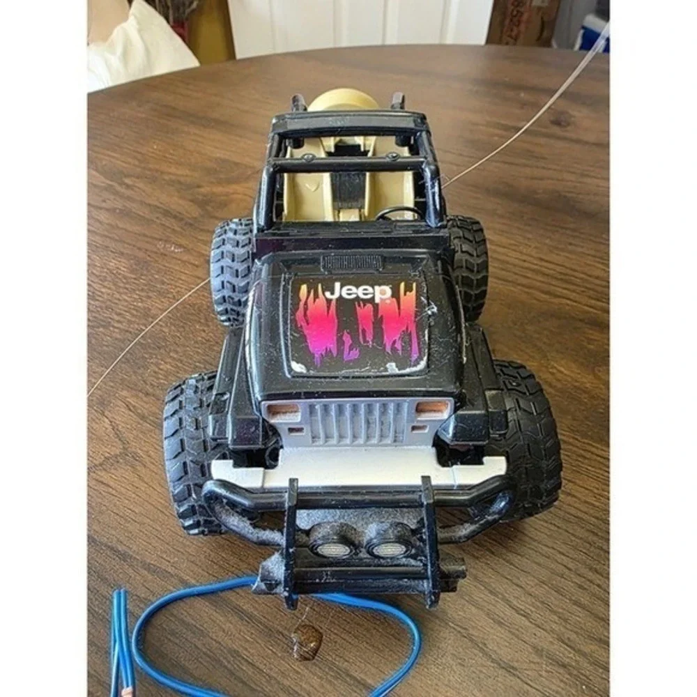 Vintage NIKKO Jeep Wrangler RC Includes Original Remote & Battery‎ Good Shape